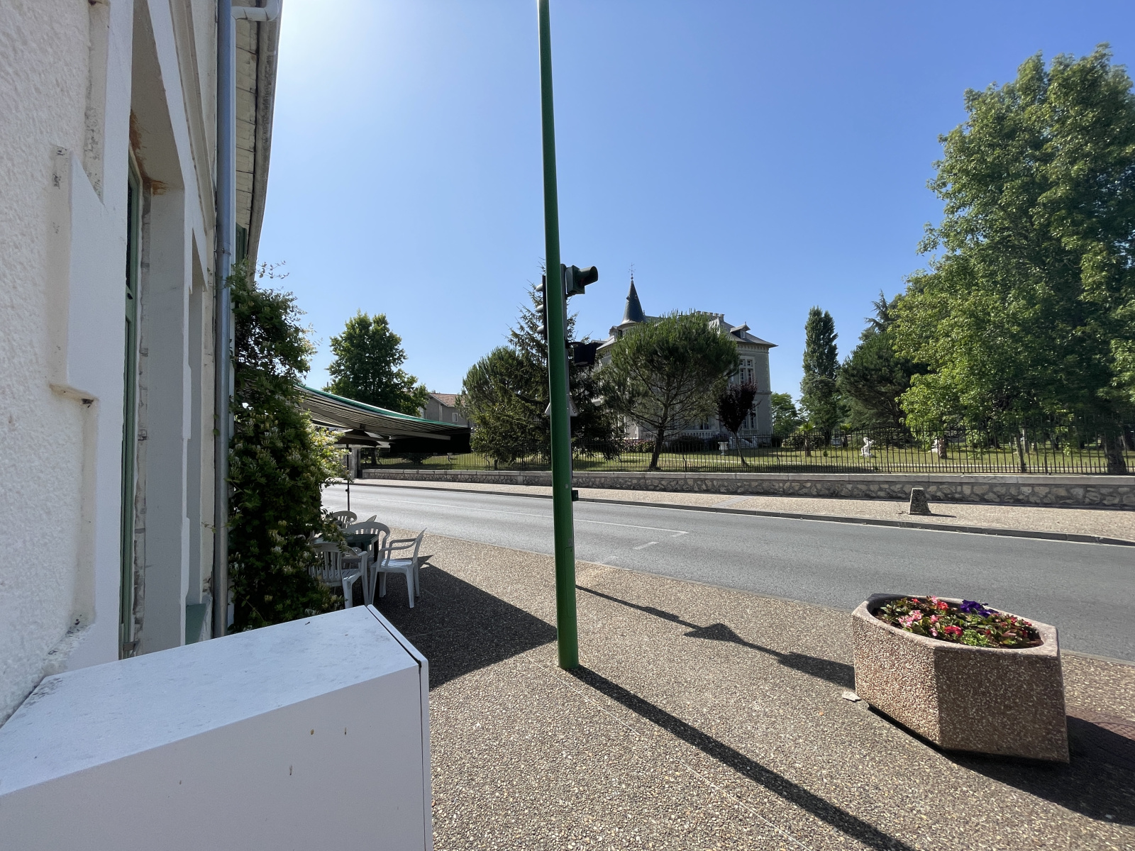 Image_6, Local d'activité, Hostens, ref :Local.HOS